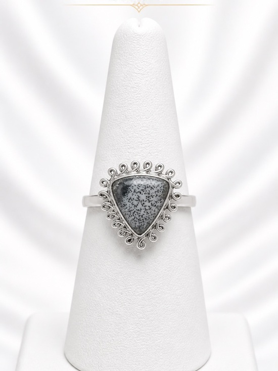 Antique Gold-Tone Ring with Gray Speckled Stone - Size 9